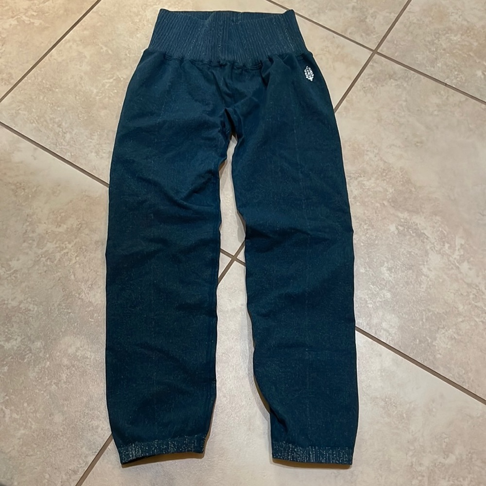 NWOT Free People crop Leggings